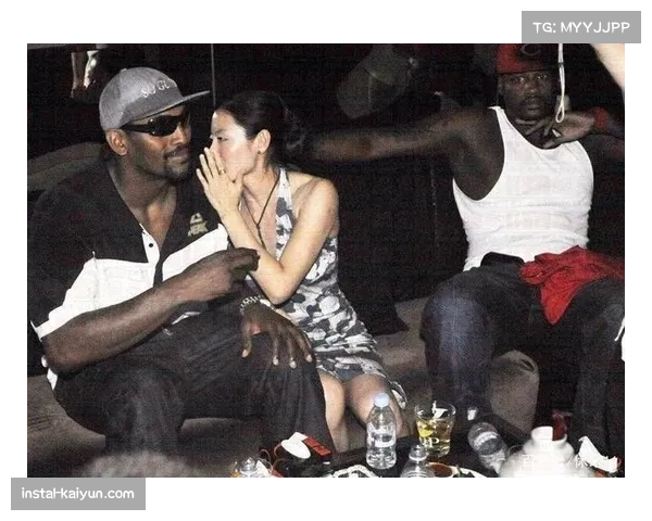 两大球星赛后亲密互动引热议或成未来合作新风向 两大球星赛后亲密互动引热议或成未来合作新风向