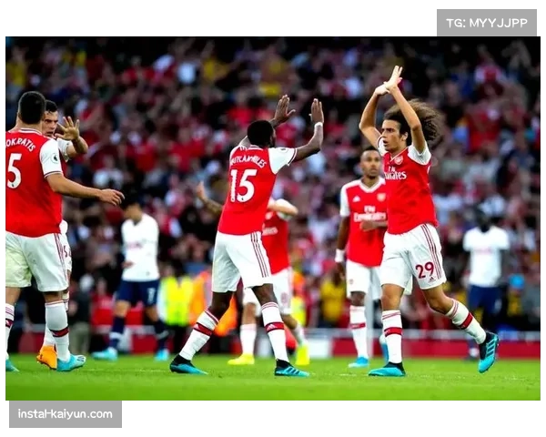 利兹联高位逼抢战术对阵阿森纳 主场韧性值得期待